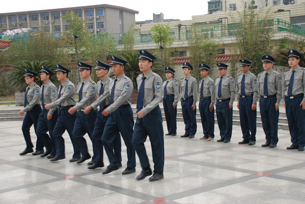 東莞常平保安服務(wù)公司培訓